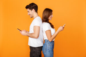 デートや食事の誘い方！LINEでいきなり男からご飯に誘っても平気なの？