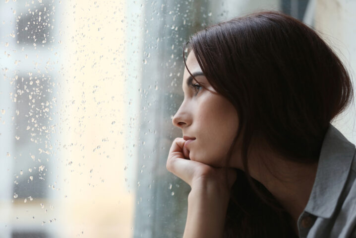 別れた後の冷却期間の女性心理は？別れて1週間振った側の女性心理！