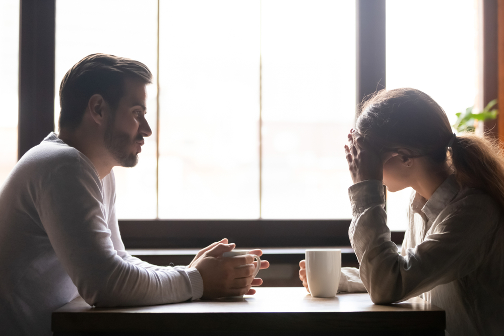 女が何も言わなくなったら終わり?彼女が何も言ってこなくなったら注意! 女が何も言わなくなったら終わり?彼女が何も言ってこなくなったら注意!